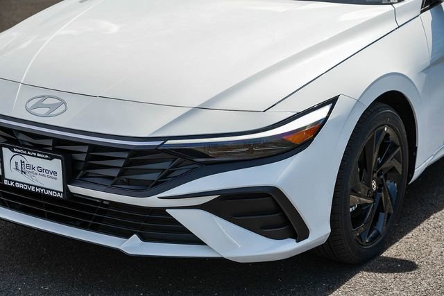 New 2026 Hyundai Elantra Sport FWD image 10