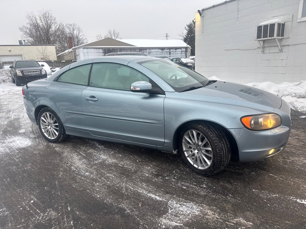 Used 2008 Volvo C70 T5 image 4