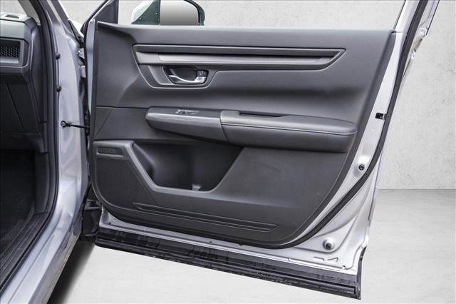 Used 2025 Honda CR-V LX image 29
