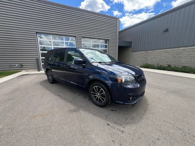 Used 2015 Dodge Grand Caravan R/T w/ Driver Convenience Group FWD image 3