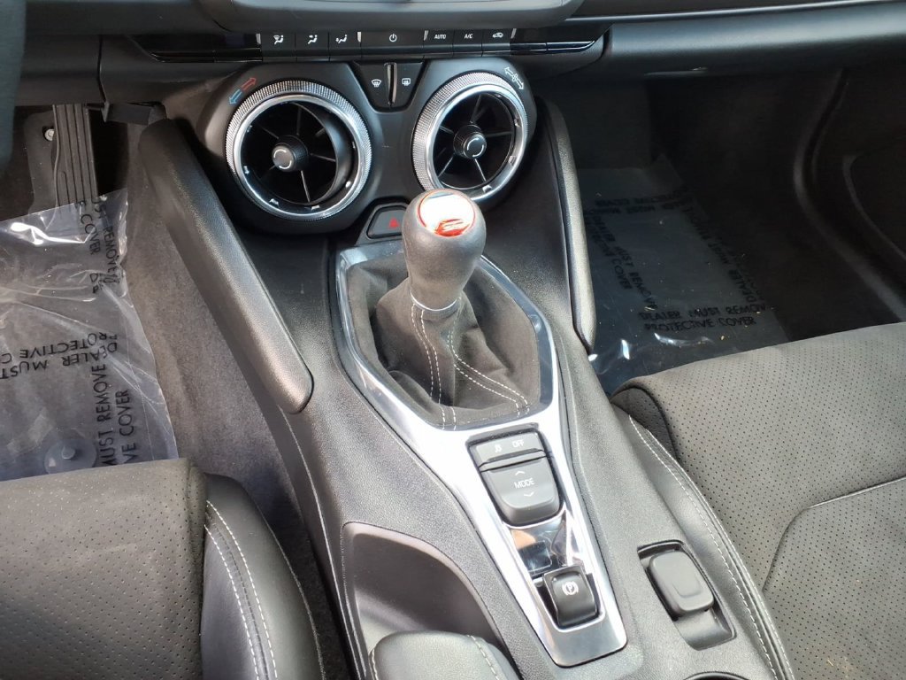 Used 2021 Chevrolet Camaro SS RWD image 10
