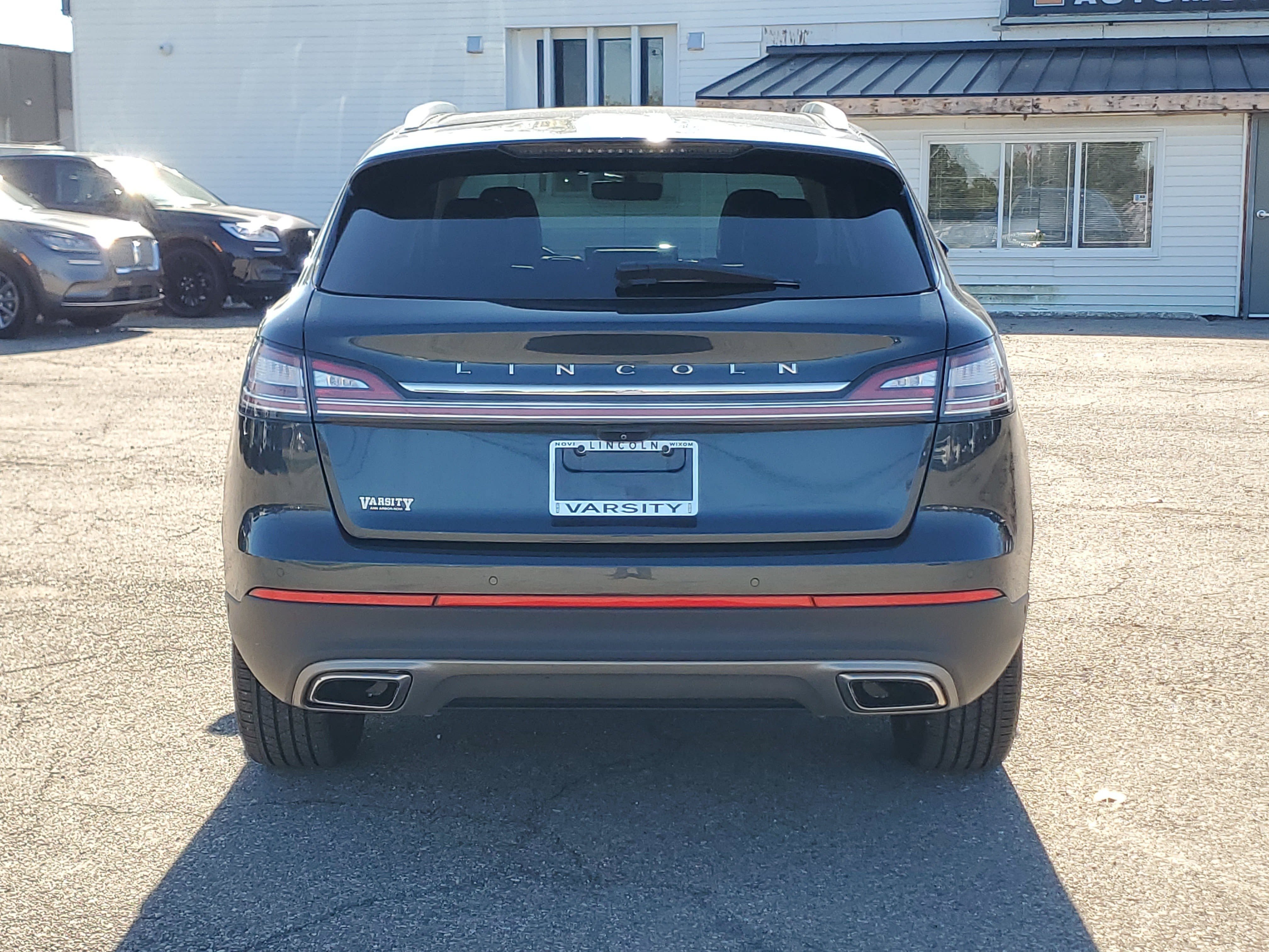 Used 2022 Lincoln Nautilus Reserve w/ Equipment Group 201A AWD/4WD image 5