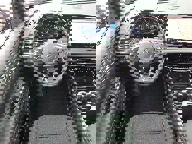 New 2025 Chevrolet Traverse LT w/ Enhanced Driving Package image 8