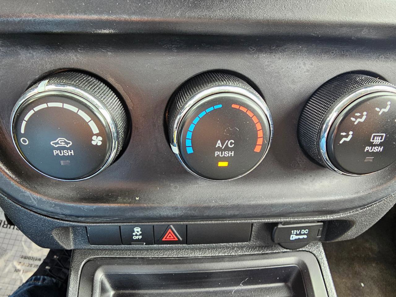 Used 2014 Jeep Compass Sport w/ Power Value Group FWD image 36