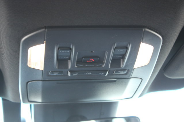 Used 2024 Toyota Highlander XSE FWD image 16