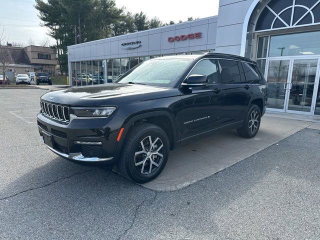 Certified 2024 Jeep Grand Cherokee L Limited w/ Luxury Tech Group II image 2