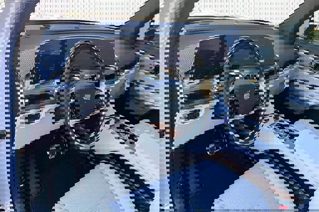 New 2026 Cadillac Vistiq Sport image 3