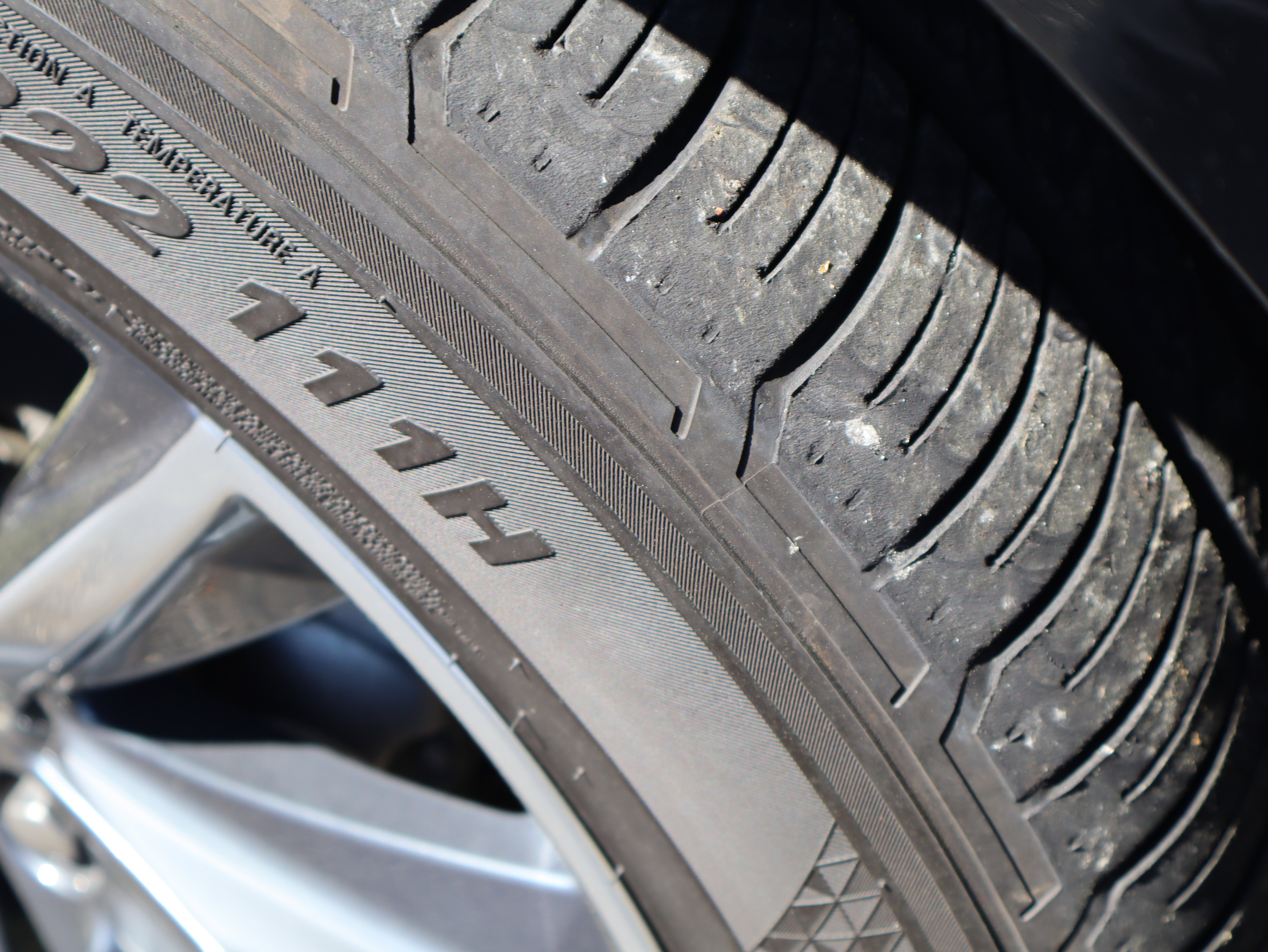 Used 2022 Cadillac Escalade Sport w/ Touring Package image 15