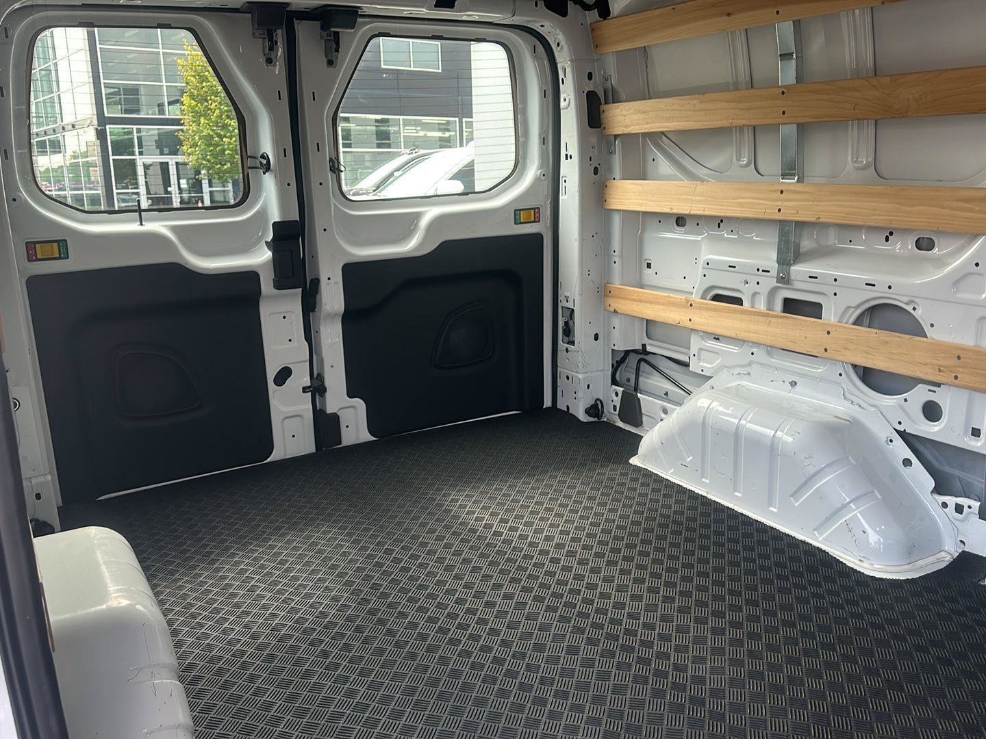 Used 2025 Ford Transit 250 Low Roof w/ Exterior Upgrade Package RWD image 16