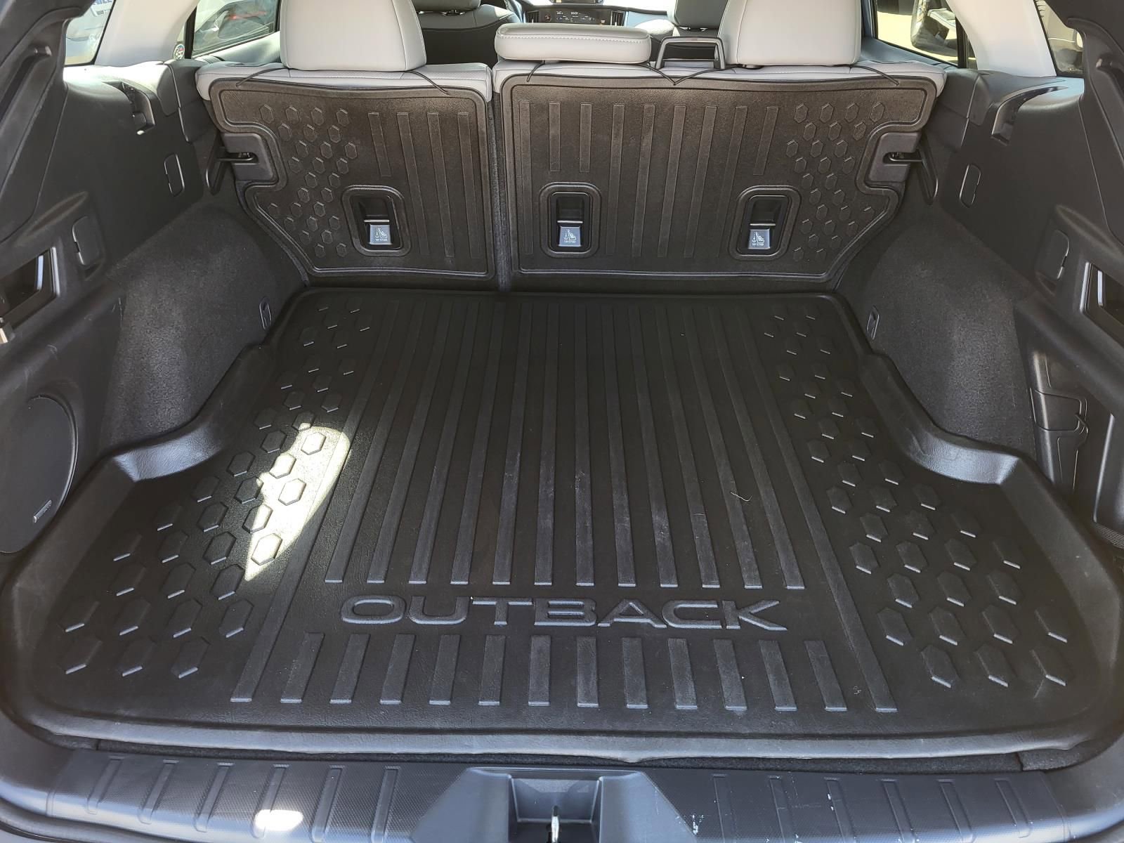 Used 2022 Subaru Outback Limited image 10