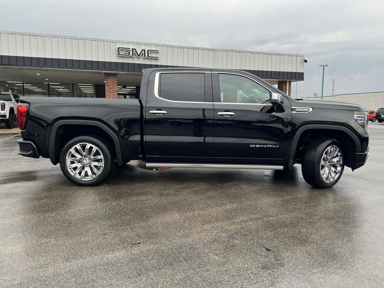 New 2026 GMC Sierra 1500 Denali w/ Denali Reserve Package image 5