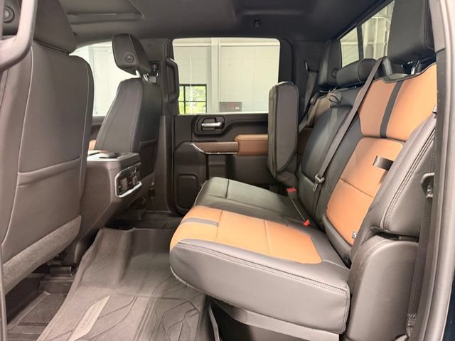 Used 2023 Chevrolet Silverado 3500 High Country AWD/4WD image 26