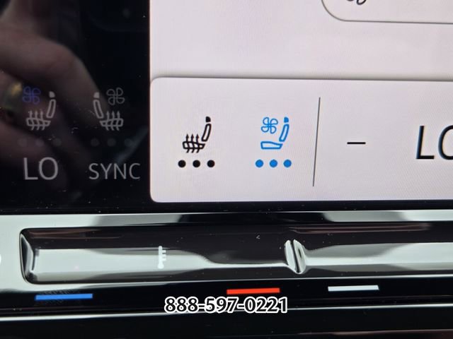 Certified 2025 Volkswagen Atlas Cross Sport SE AWD/4WD image 24