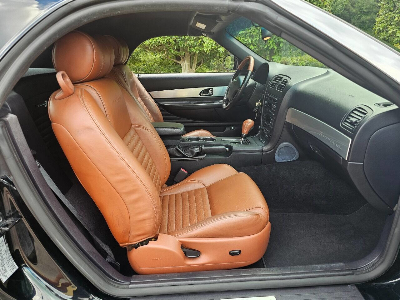 Used 2003 Ford Thunderbird image 24