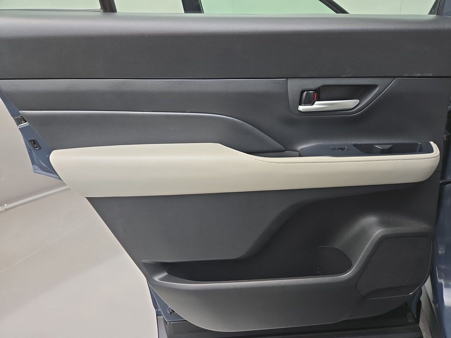 Certified 2025 Toyota Grand Highlander FWD image 20