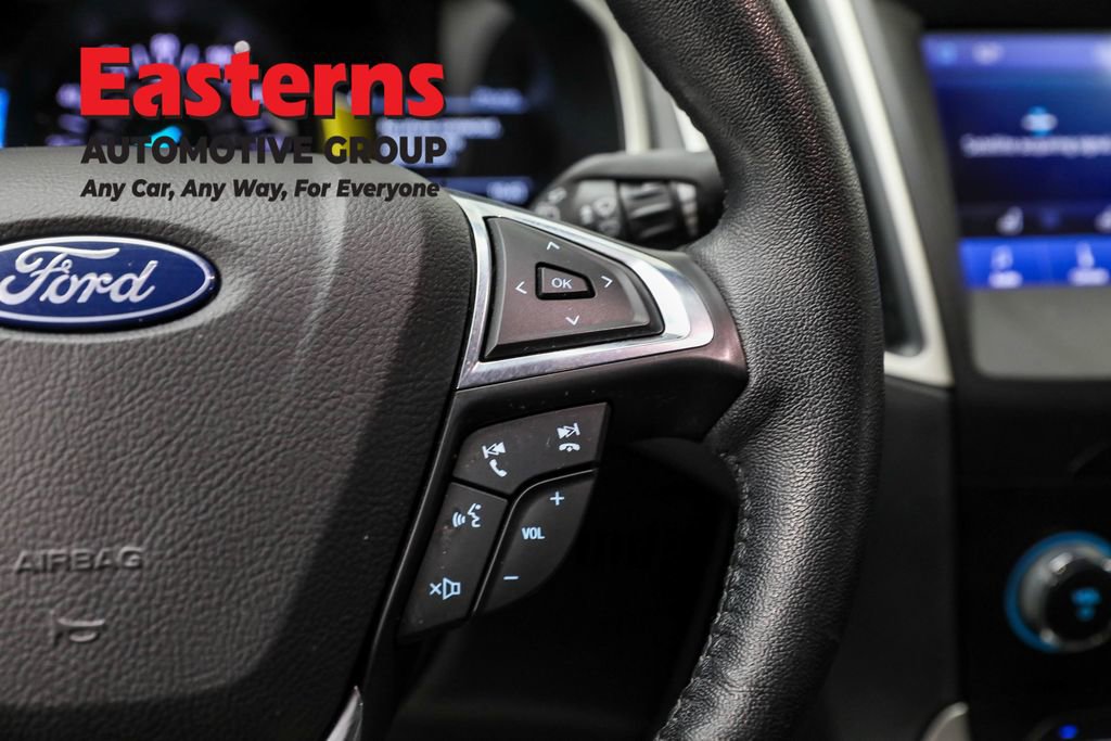 Used 2020 Ford Edge SEL image 16