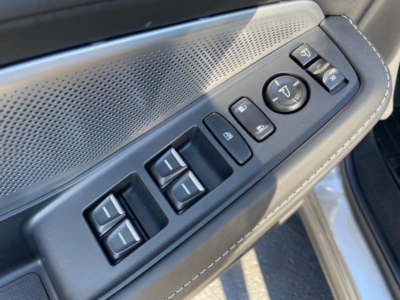 Certified 2025 Acura MDX w/ Technology Package image 10