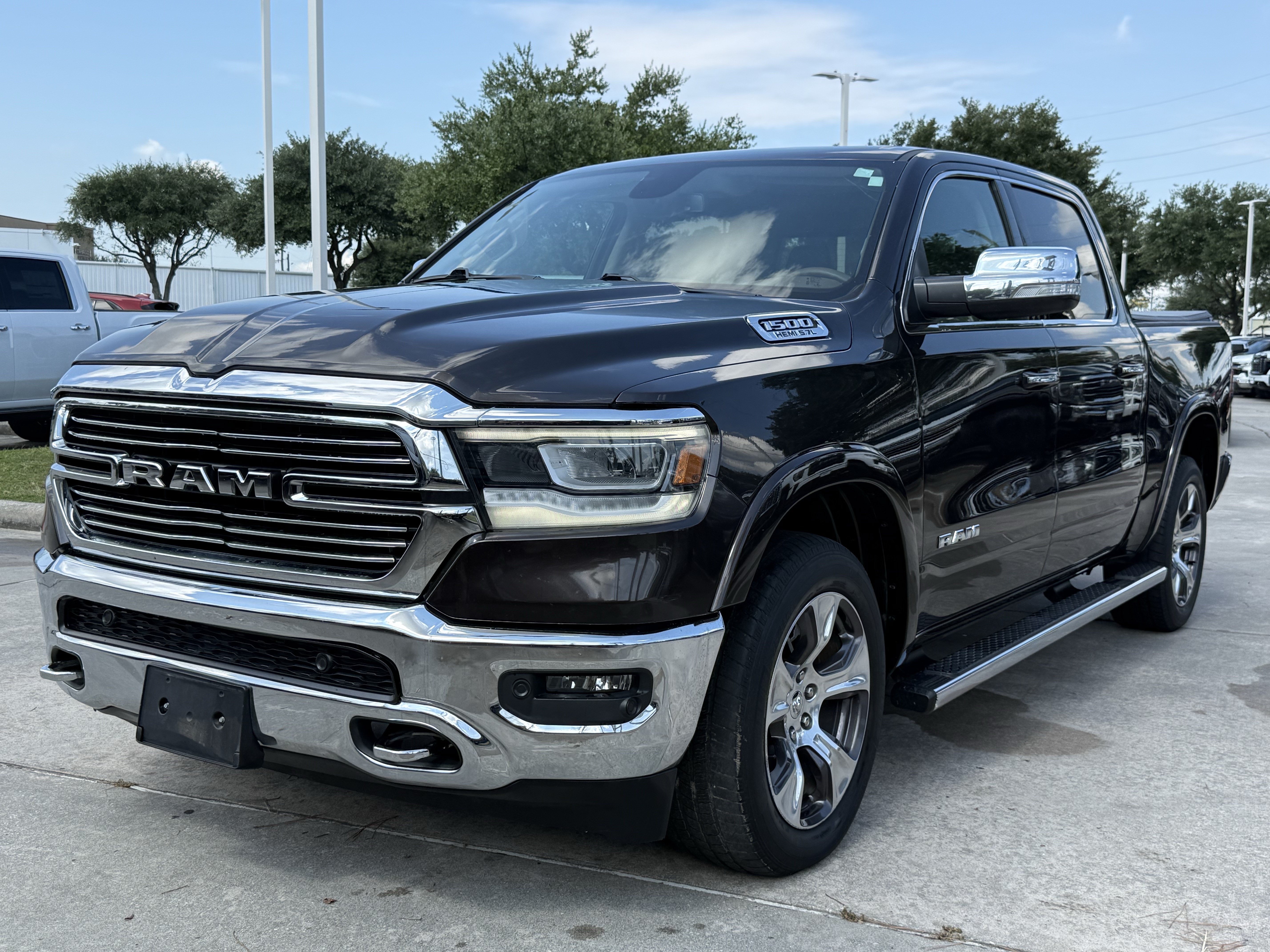 Used 2019 RAM 1500 Laramie RWD image 9