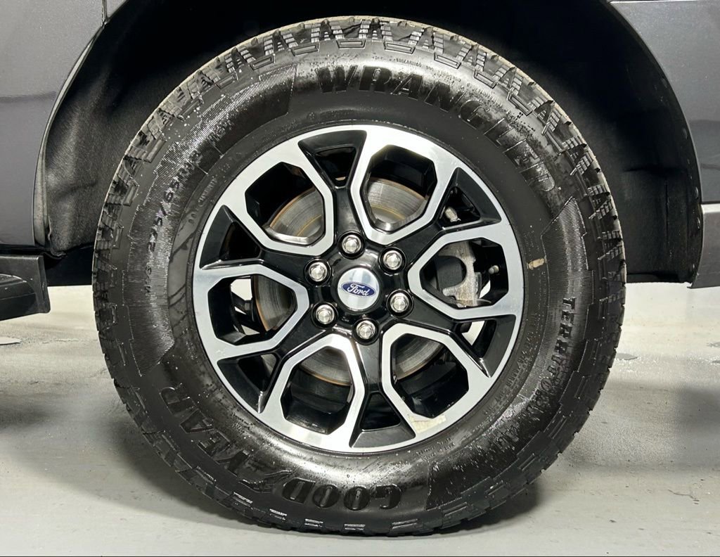 Used 2024 Ford Expedition Max XLT image 40