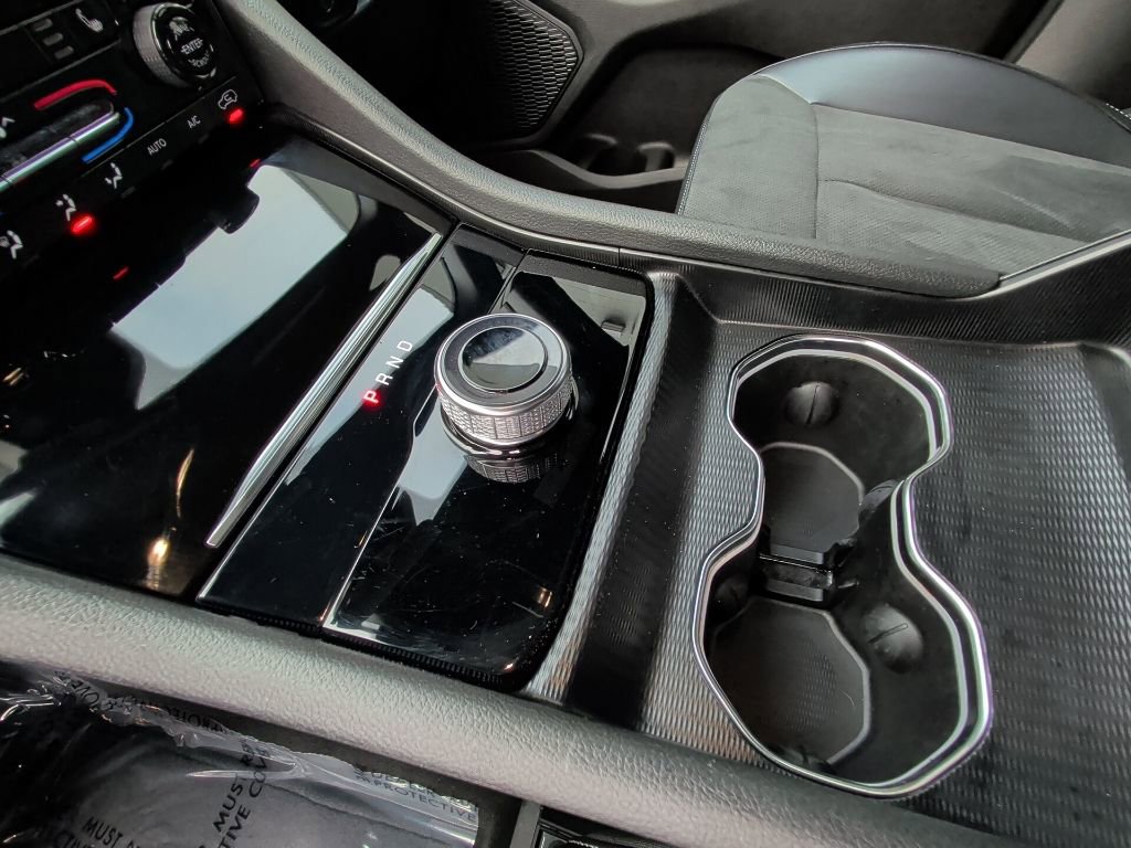 Used 2025 Jeep Grand Cherokee Altitude image 24