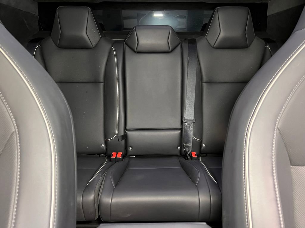 Used 2024 Tesla Cybertruck Cyberbeast AWD/4WD image 19