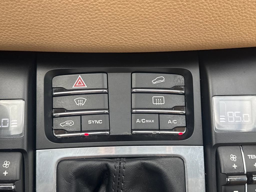 Used 2018 Porsche Macan image 17