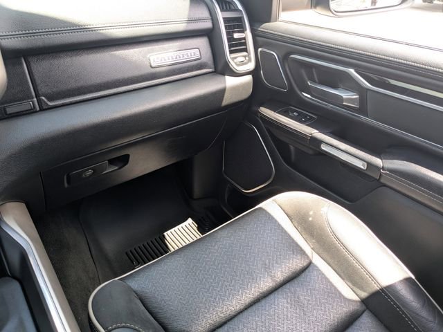 Used 2019 RAM 1500 Laramie AWD/4WD image 17
