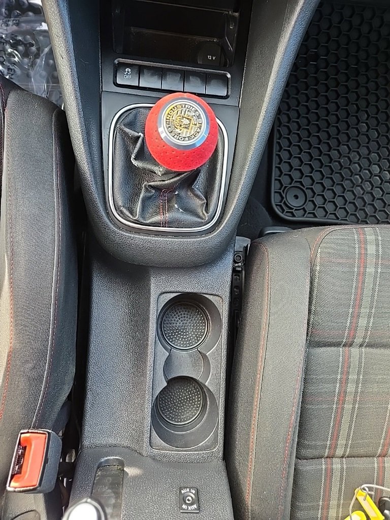 Used 2013 Volkswagen GTI 2-Door image 23