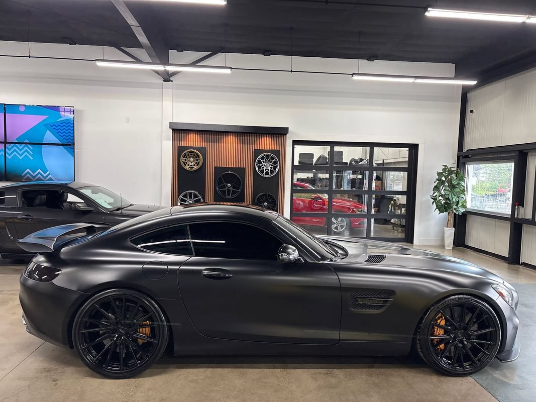 Used 2016 Mercedes-Benz AMG GT S w/ Exclusive Interior Package image 17