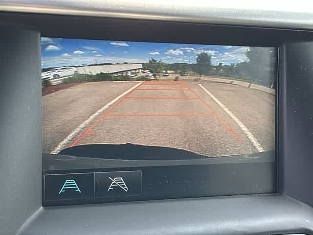 Used 2017 GMC Acadia SLE AWD/4WD image 13