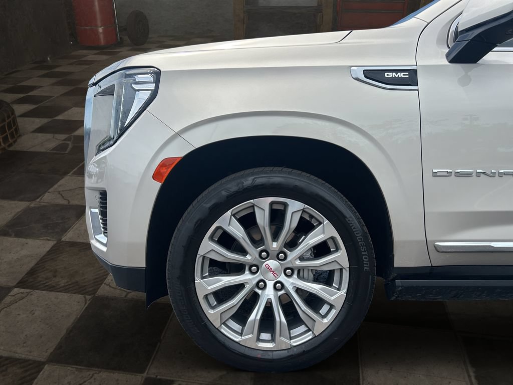 Certified 2023 GMC Yukon Denali AWD/4WD image 9