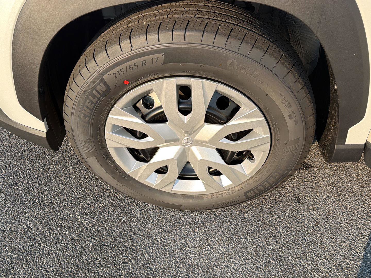 New 2026 Toyota Corolla Cross L FWD image 32