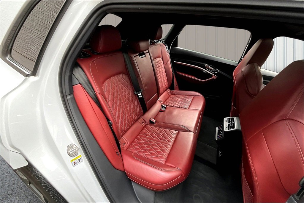 Used 2022 Audi e-tron S Premium Plus w/ 21" Black Optic Package image 25