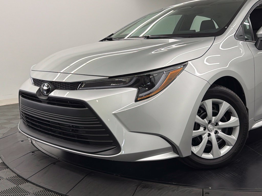 Certified 2026 Toyota Corolla LE FWD image 4