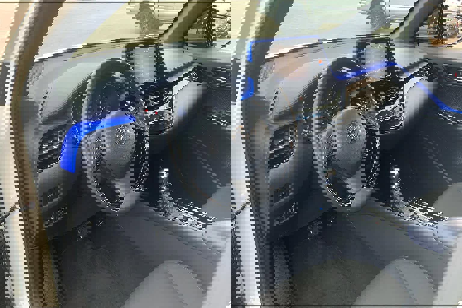 Used 2021 Toyota C-HR XLE image 17