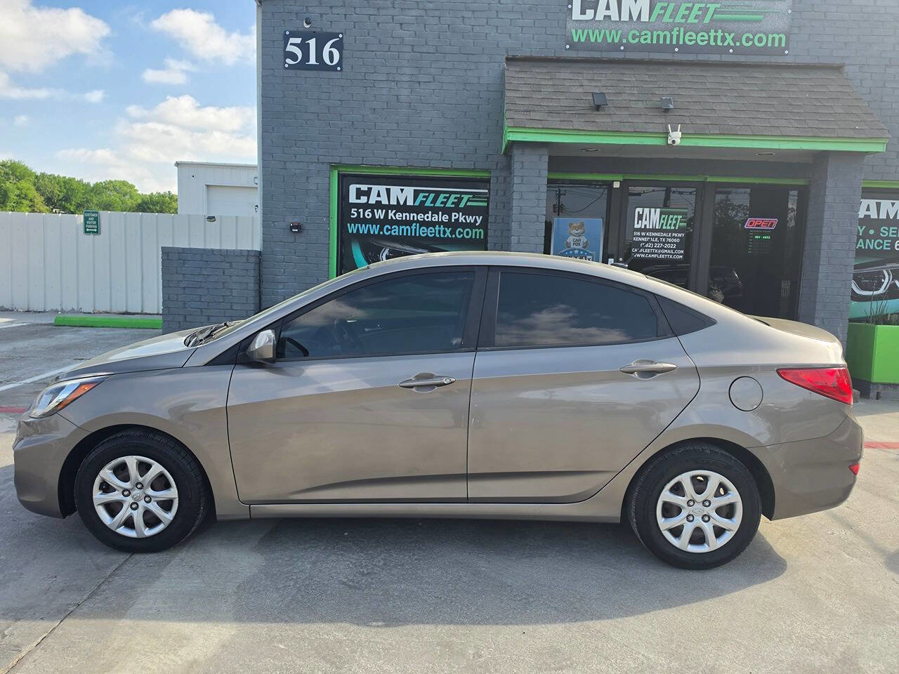 Used 2013 Hyundai Accent GLS FWD image 18