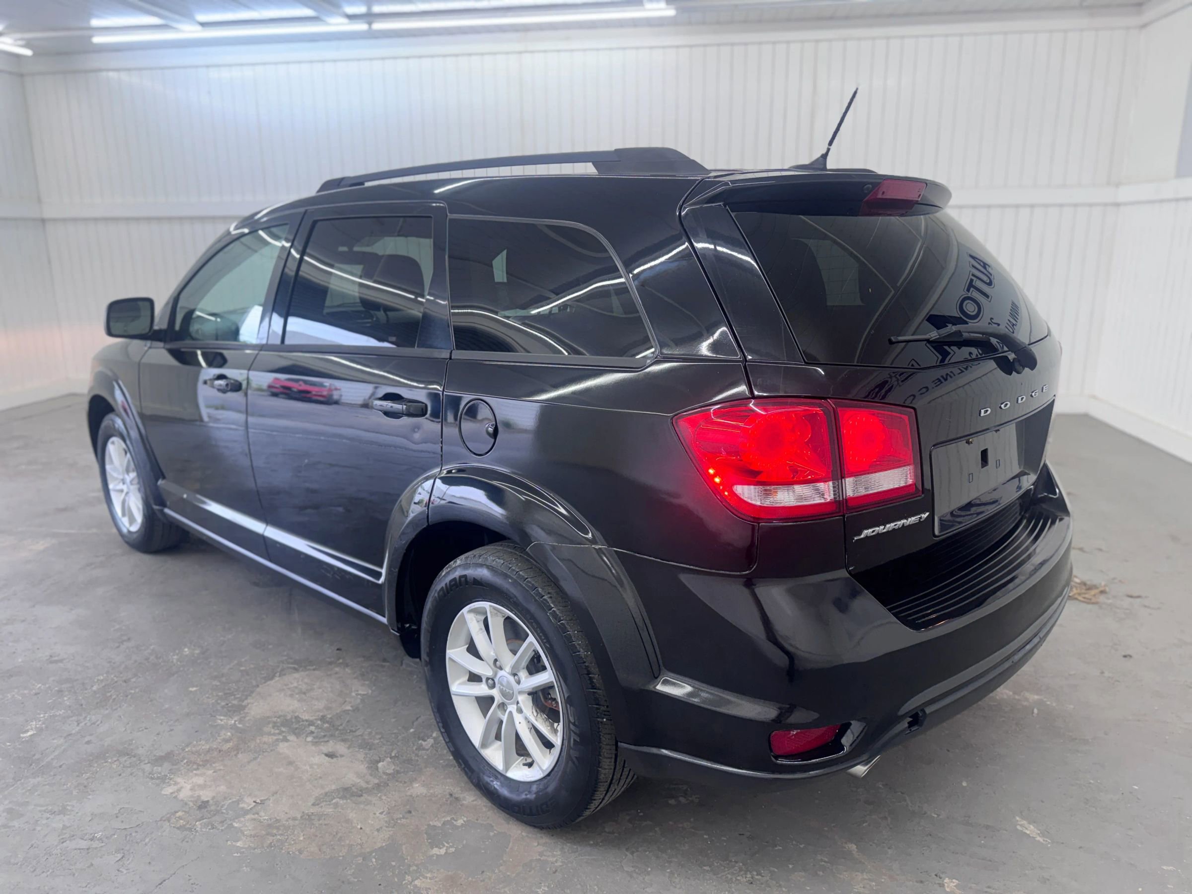 Used 2016 Dodge Journey SXT w/ Comfort/Convenience Group image 7