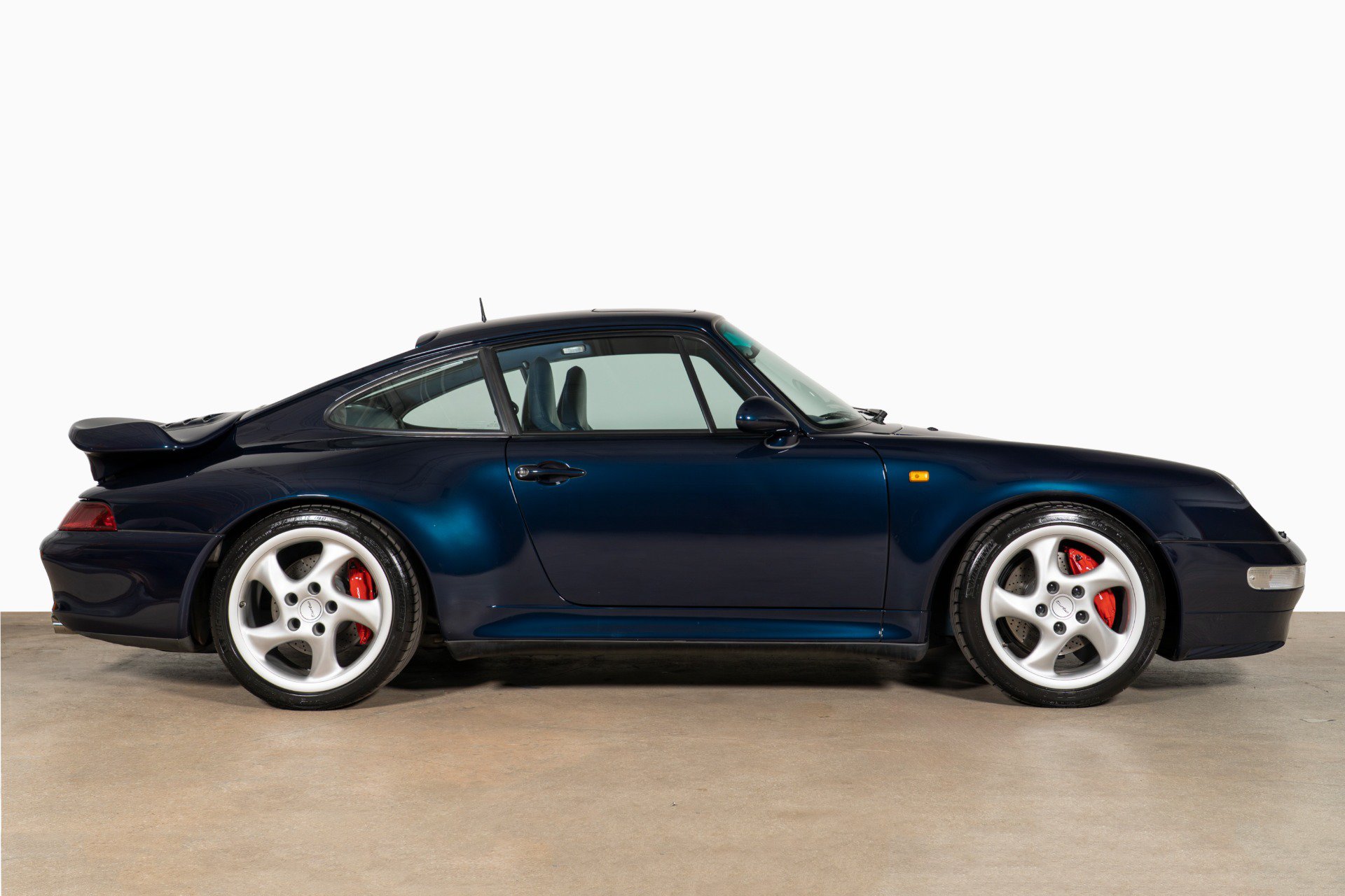 Used 1998 Porsche 911 image 6