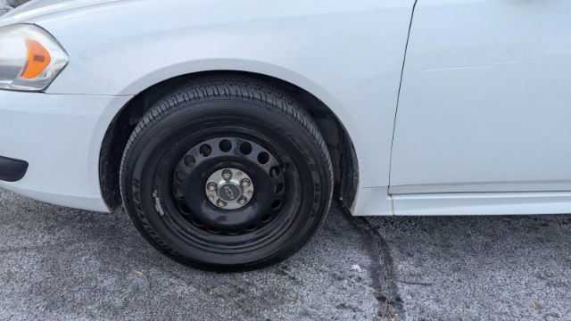 Used 2013 Chevrolet Impala Police image 9