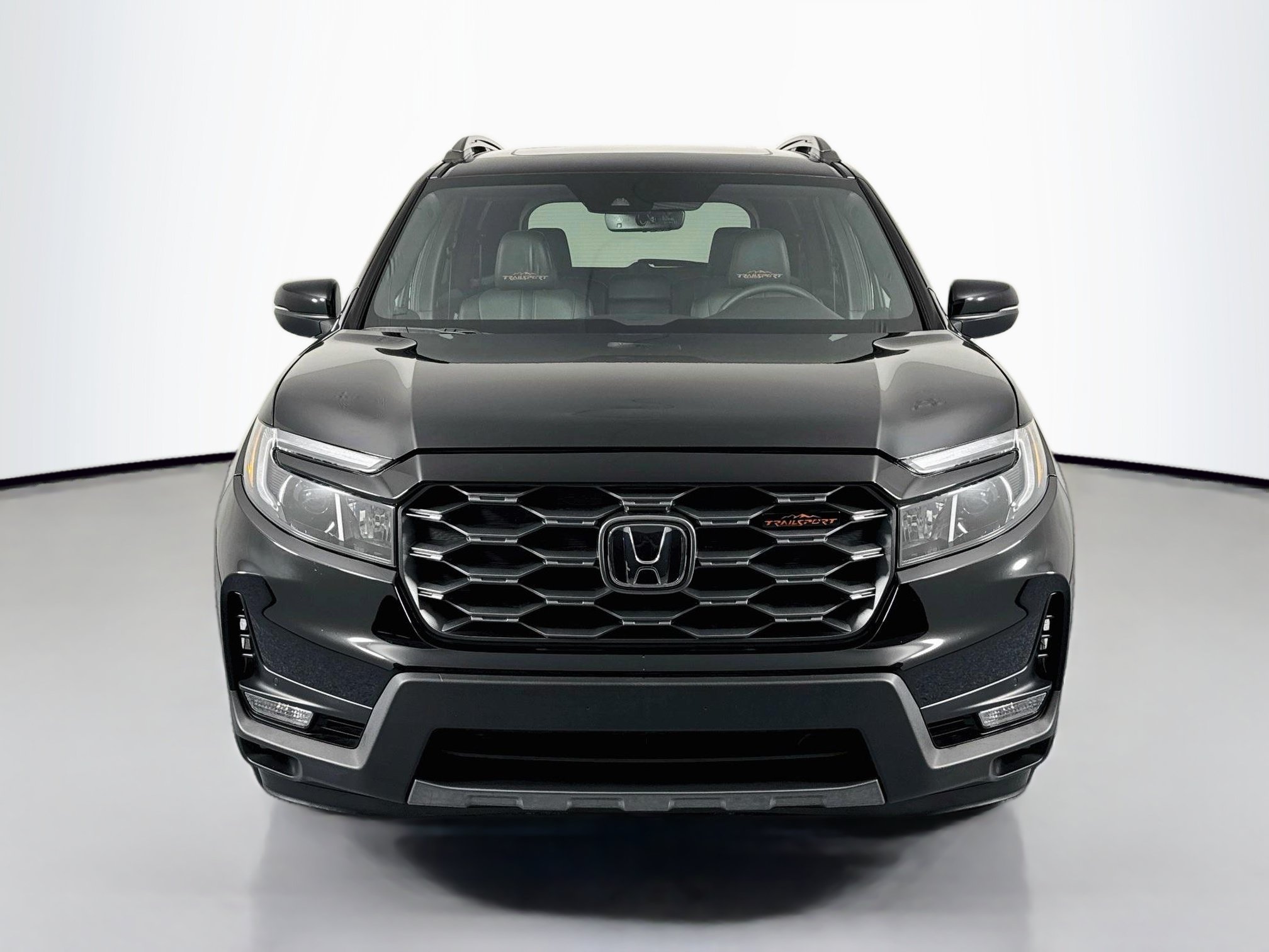 Certified 2024 Honda Passport TrailSport image 2