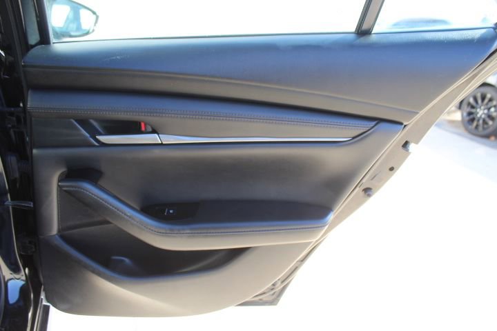 Certified 2024 MAZDA MAZDA3 s image 32