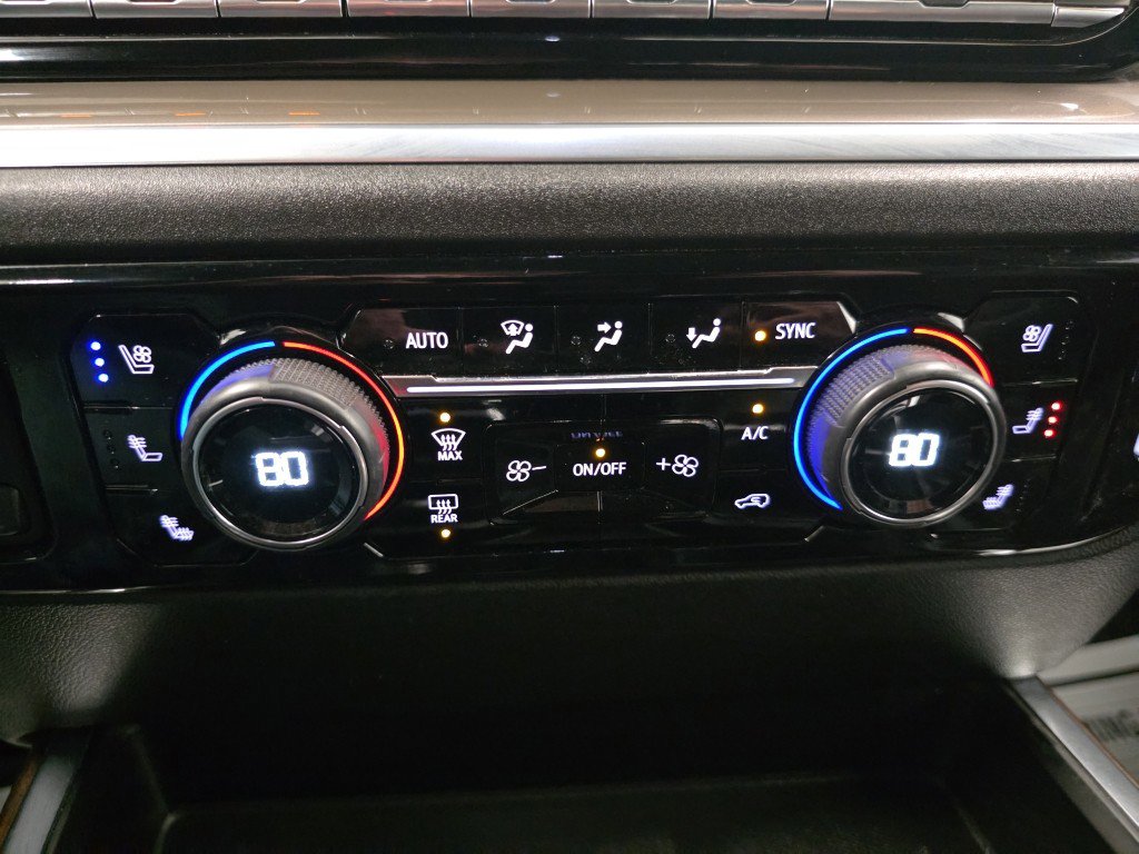 Used 2022 Chevrolet Silverado 1500 High Country w/ Z71 Off-Road Package image 27