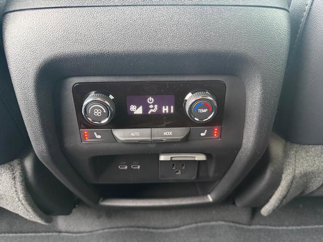 New 2026 Chevrolet Traverse RS image 11