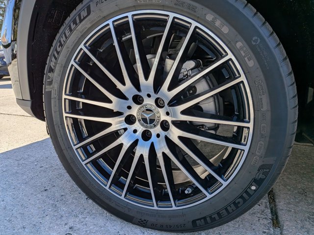 New 2026 Mercedes-Benz GLC 300 image 14