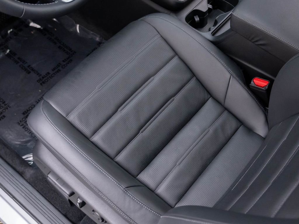 Used 2024 Honda CR-V EX-L image 16