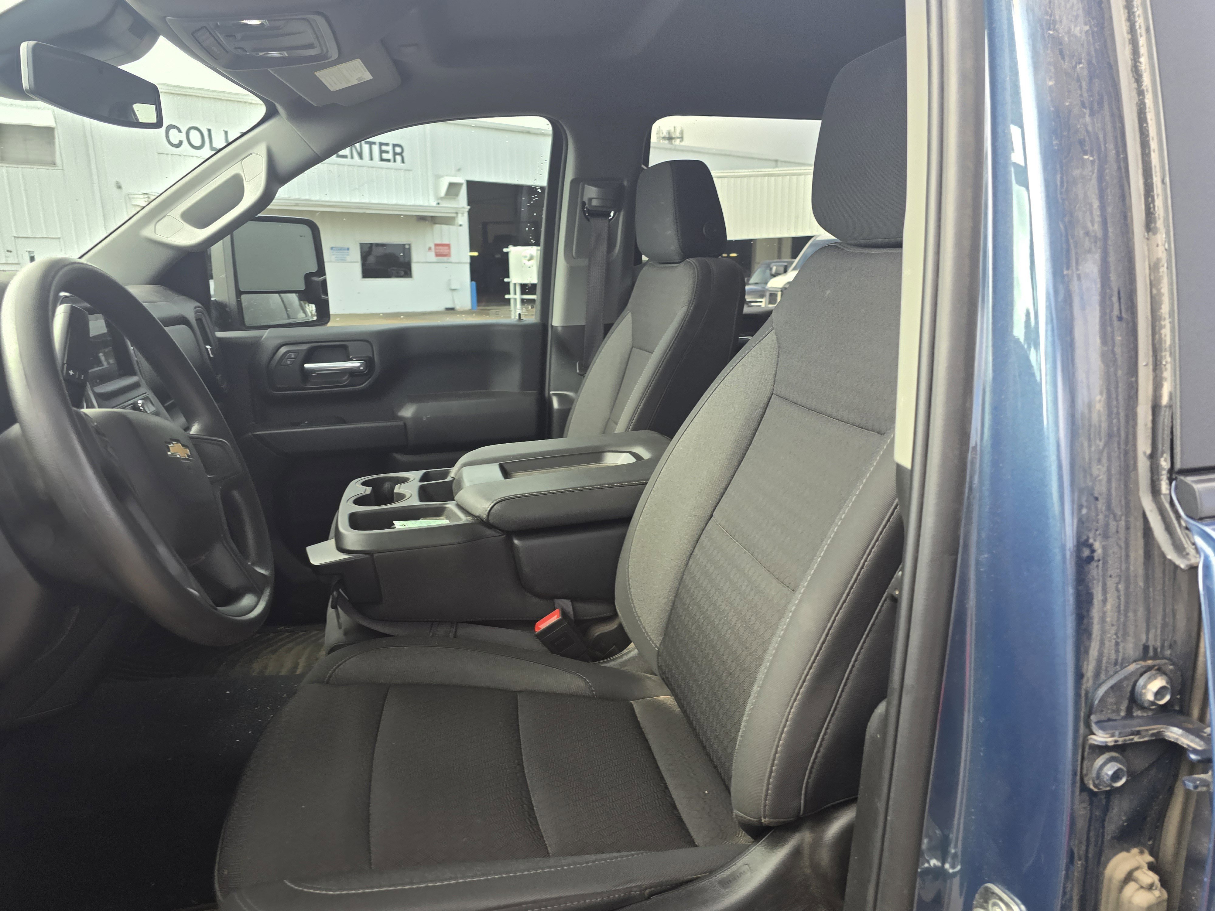 Used 2025 Chevrolet Silverado 2500 Custom w/ Custom Value Package image 10