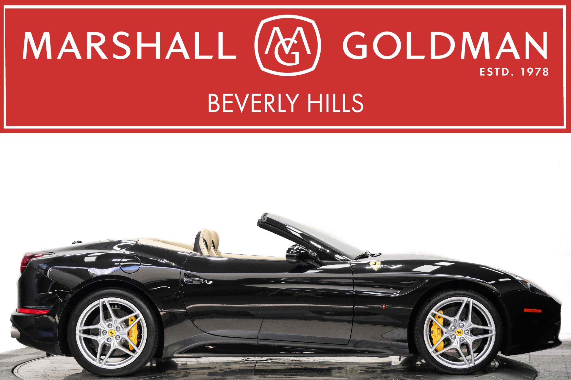 Used 2015 Ferrari California T RWD video 1