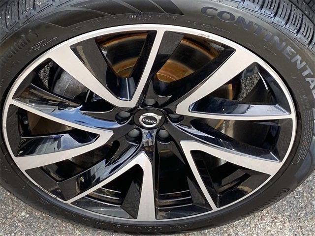 Used 2021 Volvo XC90 T6 Momentum w/ Advanced Package image 24