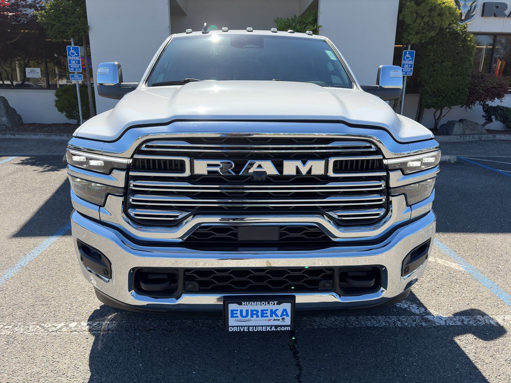 New 2026 RAM 3500 Laramie AWD/4WD image 29