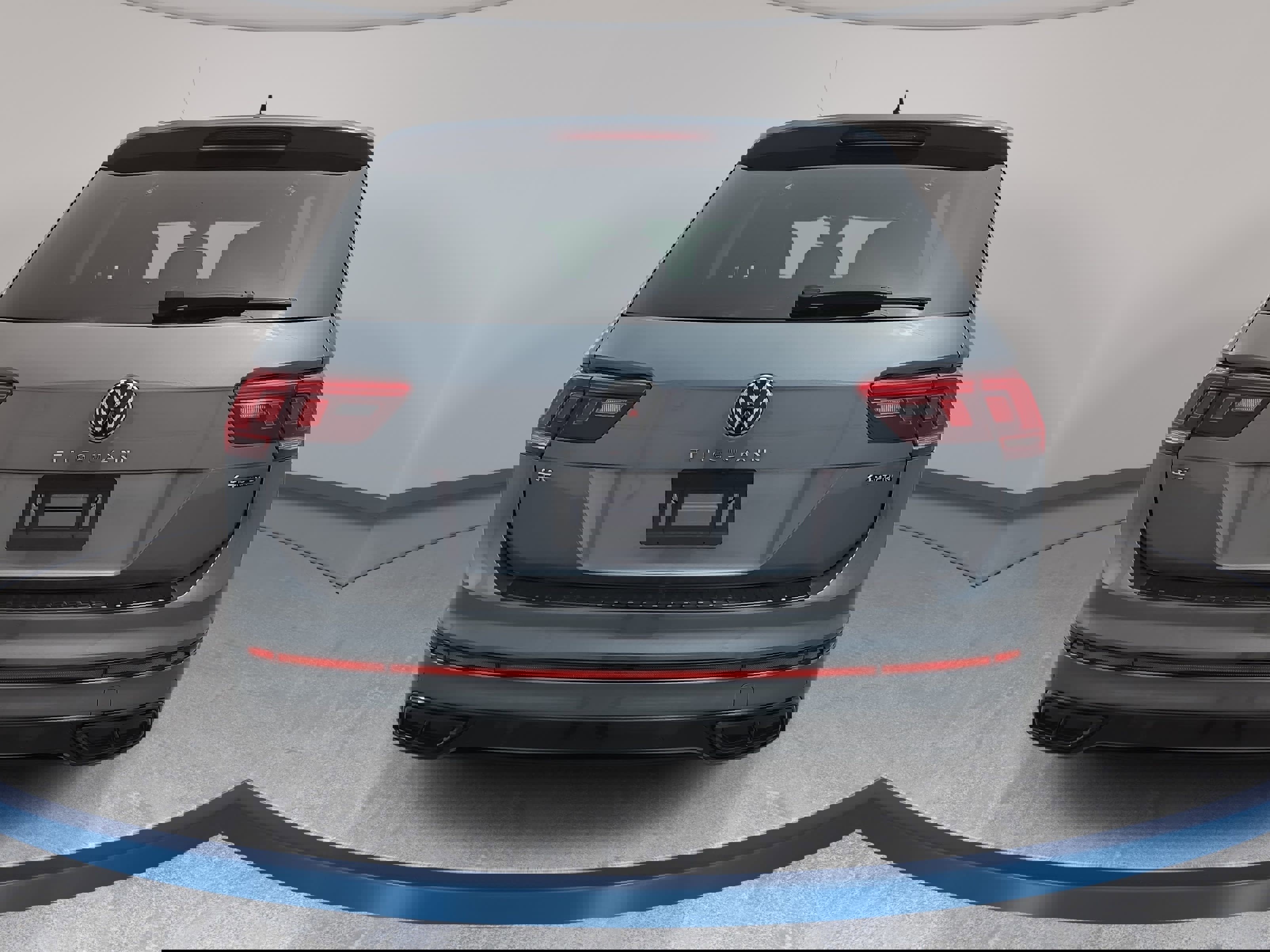 Certified 2022 Volkswagen Tiguan SE R-Line image 6